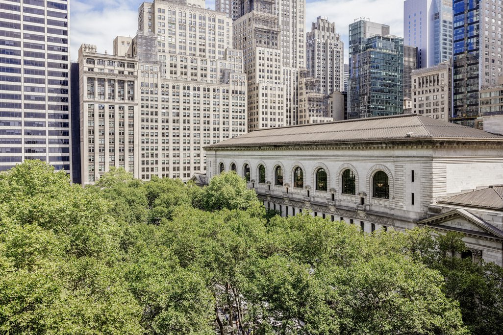 Deluxe Queen Park View - Park View - Day - Hotel Room NYC Bryant Park Hotel - Midtown Hotel